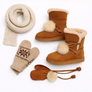 UGG Isley Brown Leather Shearling Lined Button Short Winter Boots Women Sz 5 EUC